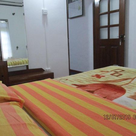 Andrews Hostel Нувара-Елія Екстер'єр фото