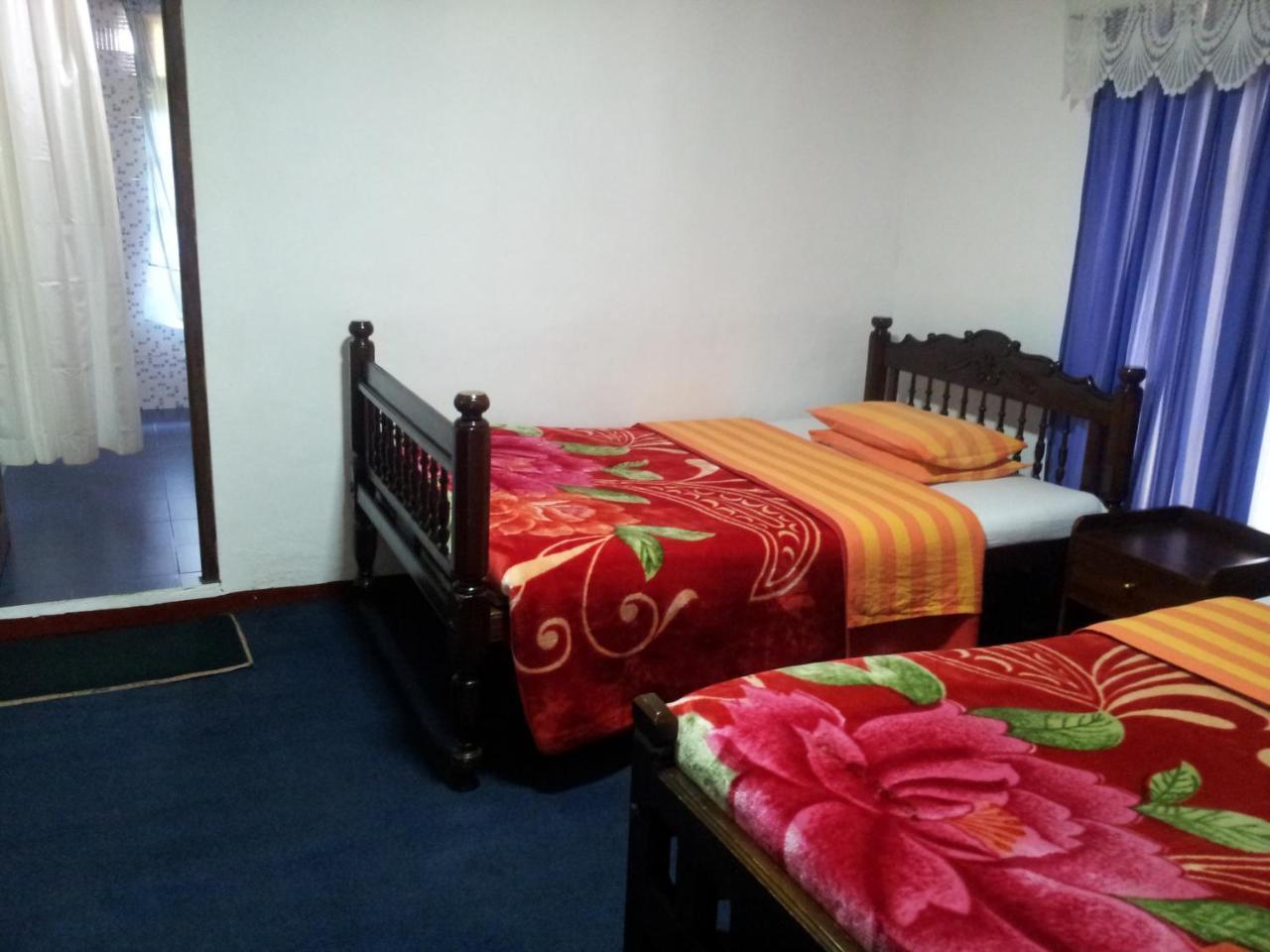 Andrews Hostel Нувара-Елія Екстер'єр фото