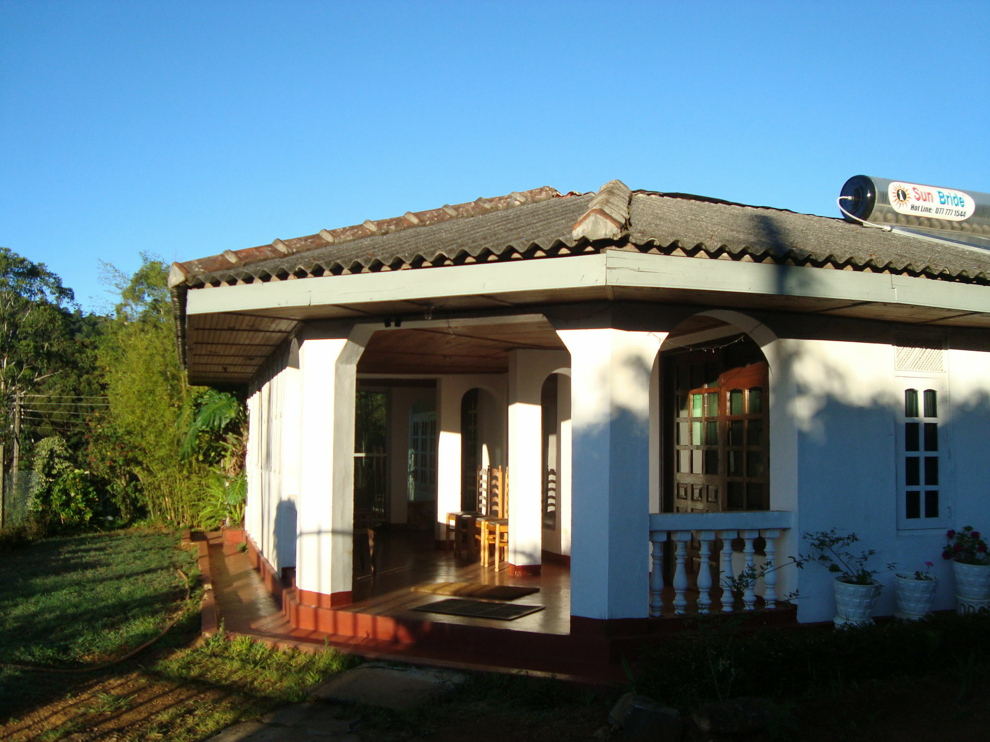 Andrews Hostel Нувара-Елія Екстер'єр фото