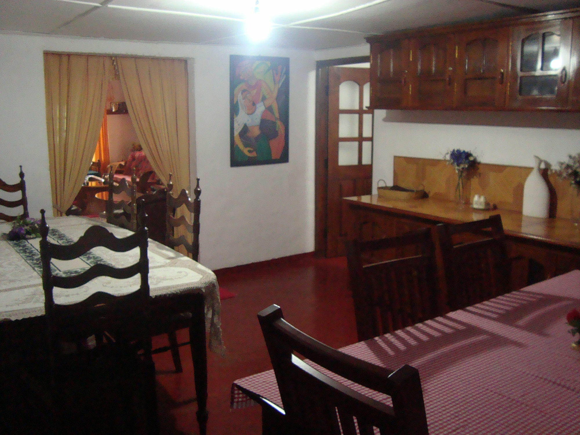 Andrews Hostel Нувара-Елія Екстер'єр фото